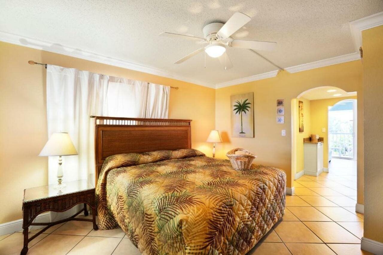 Barefoot Beach Club St. Pete Beach Luaran gambar